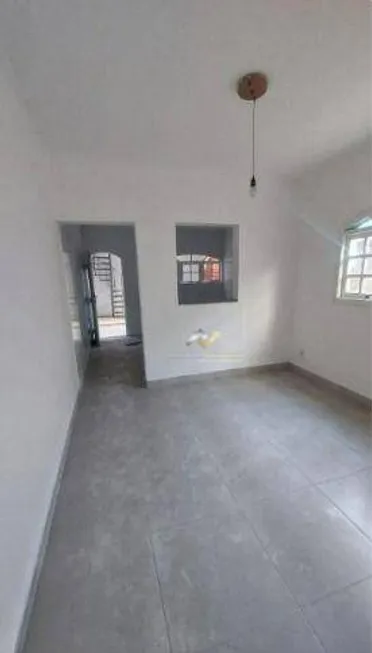 Foto 1 de Sobrado com 4 Quartos para venda ou aluguel, 230m² em Jardim Rina, Santo André