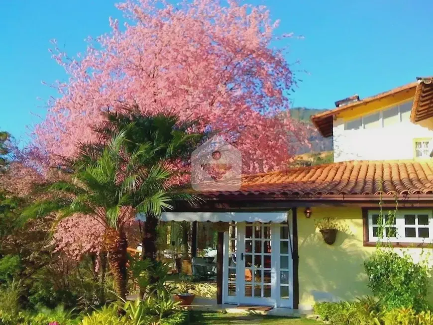 Foto 1 de Casa com 5 Quartos à venda, 171m² em Cuiaba, Petrópolis