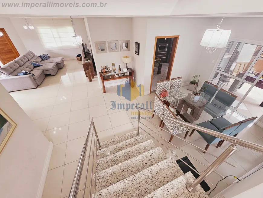 Foto 1 de Casa de Condomínio com 5 Quartos à venda, 338m² em Urbanova, São José dos Campos
