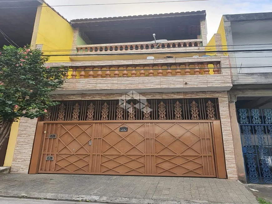 Foto 1 de Casa com 4 Quartos à venda, 215m² em Jardim Casa Pintada, São Paulo