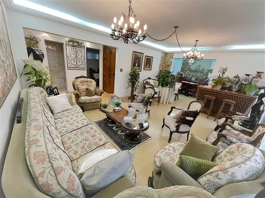Foto 1 de Apartamento com 4 Quartos à venda, 180m² em Campo Belo, São Paulo