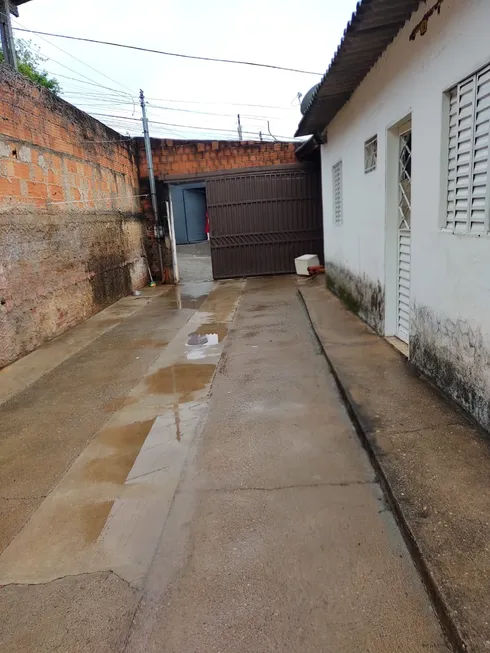 Foto 1 de Casa com 2 Quartos à venda, 300m² em Setor Habitacional Arniqueira, Brasília