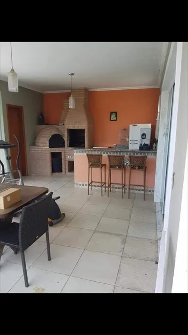 Foto 1 de Sobrado com 4 Quartos à venda, 360m² em Jardim Brasil, Jundiaí