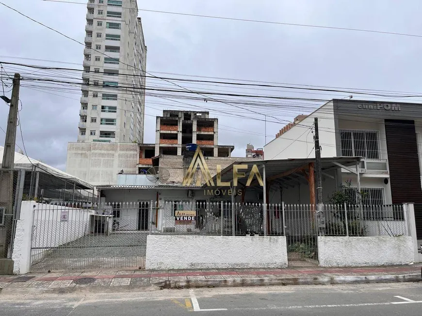 Foto 1 de Lote/Terreno à venda, 201m² em Centro, Itajaí