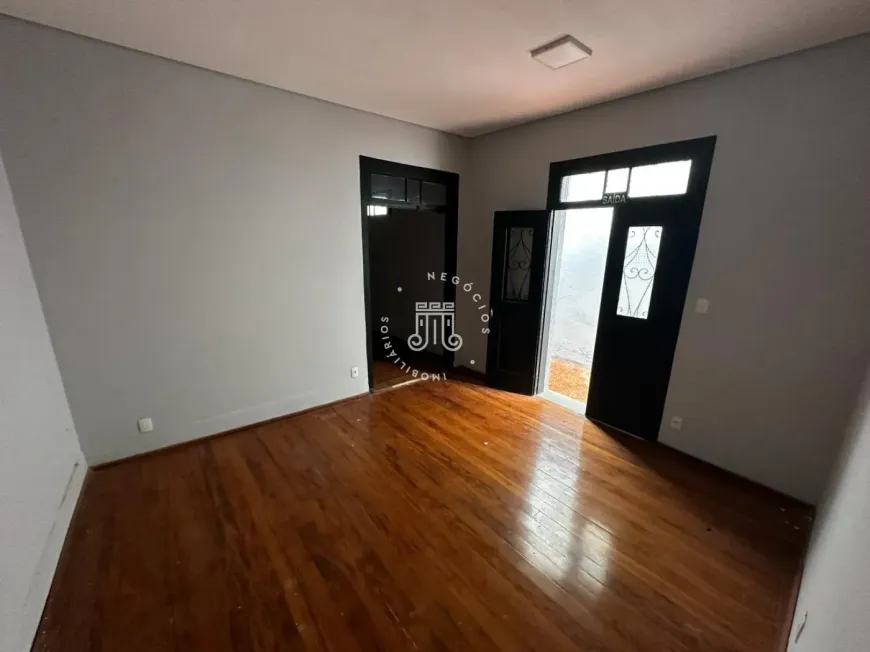 Foto 1 de Casa com 4 Quartos para alugar, 121m² em Vila Municipal, Jundiaí