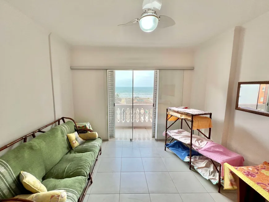 Foto 1 de Apartamento com 3 Quartos à venda, 105m² em Vila Tupi, Praia Grande