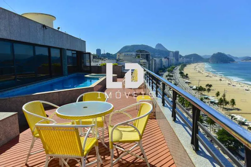 Foto 1 de Cobertura com 5 Quartos à venda, 750m² em Copacabana, Rio de Janeiro