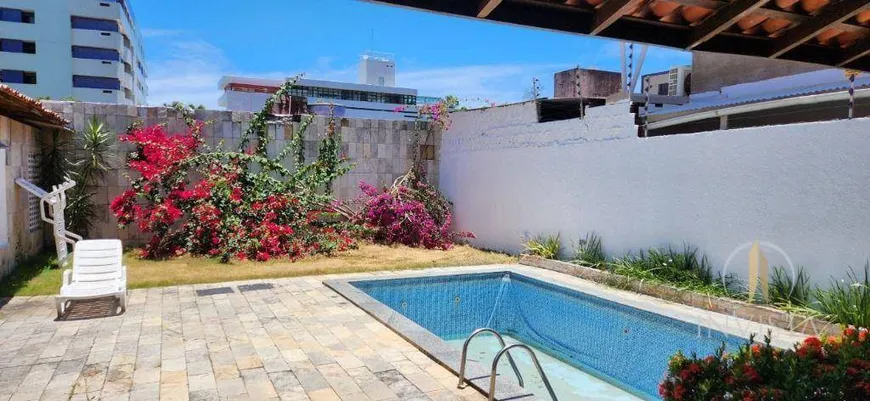 Foto 1 de Casa com 3 Quartos para venda ou aluguel, 182m² em Cabo Branco, João Pessoa
