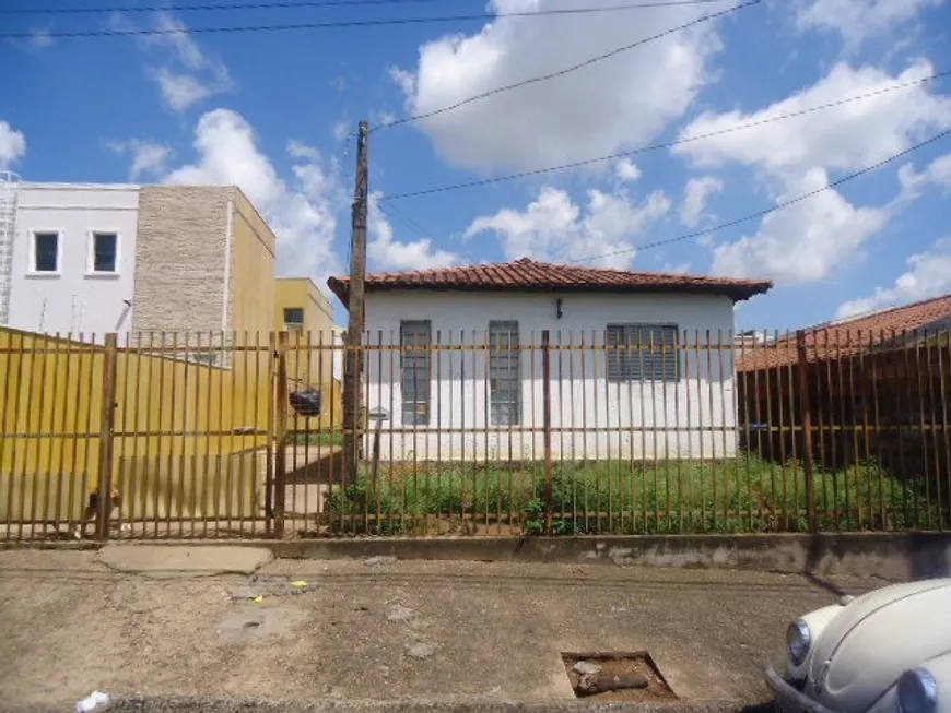 Foto 1 de Casa com 2 Quartos à venda, 50m² em Jardim Centenário, São Carlos
