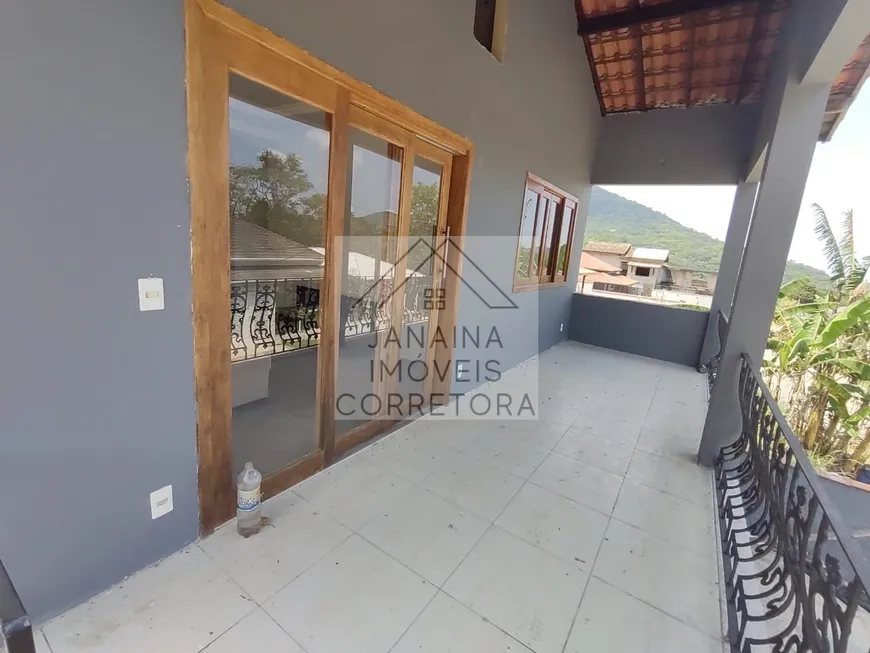 Foto 1 de Casa de Condomínio com 4 Quartos à venda, 210m² em Caneca Fina, Guapimirim