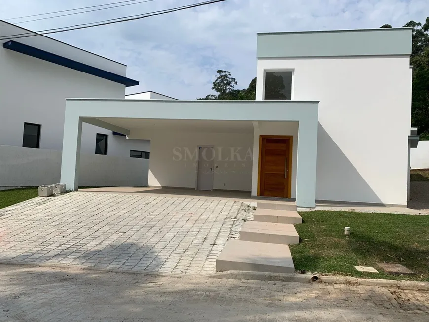 Foto 1 de Casa de Condomínio com 3 Quartos à venda, 192m² em Cachoeira do Bom Jesus, Florianópolis