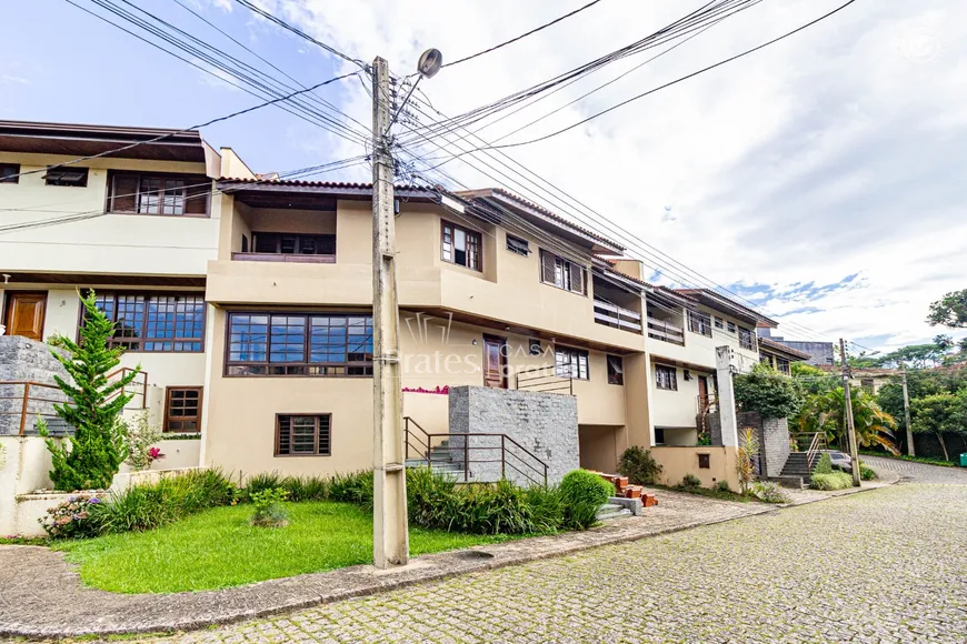 Foto 1 de Casa de Condomínio com 3 Quartos à venda, 233m² em Mercês, Curitiba