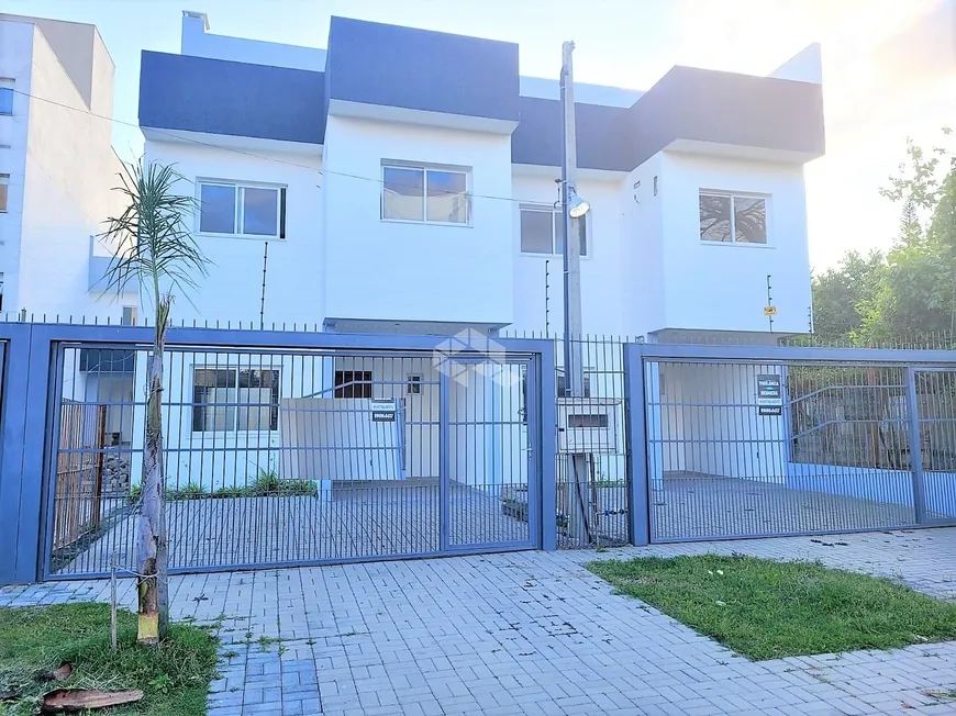 Foto 1 de Casa de Condomínio com 3 Quartos à venda, 282m² em Camaquã, Porto Alegre