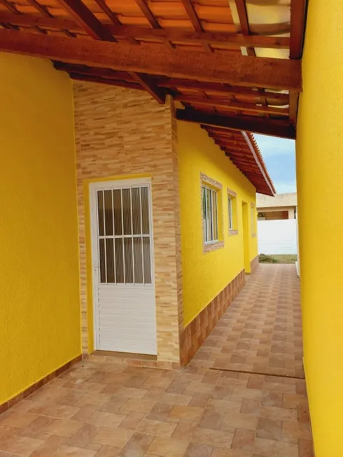 Foto 1 de Casa com 2 Quartos à venda, 65m² em Centro, Mongaguá