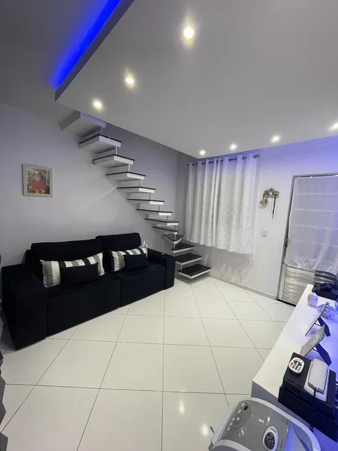 Foto 1 de Casa de Condomínio com 2 Quartos à venda, 58m² em Vila Nova Curuçá, São Paulo