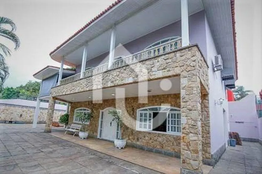 Foto 1 de Casa de Condomínio com 5 Quartos para alugar, 447m² em Barra da Tijuca, Rio de Janeiro