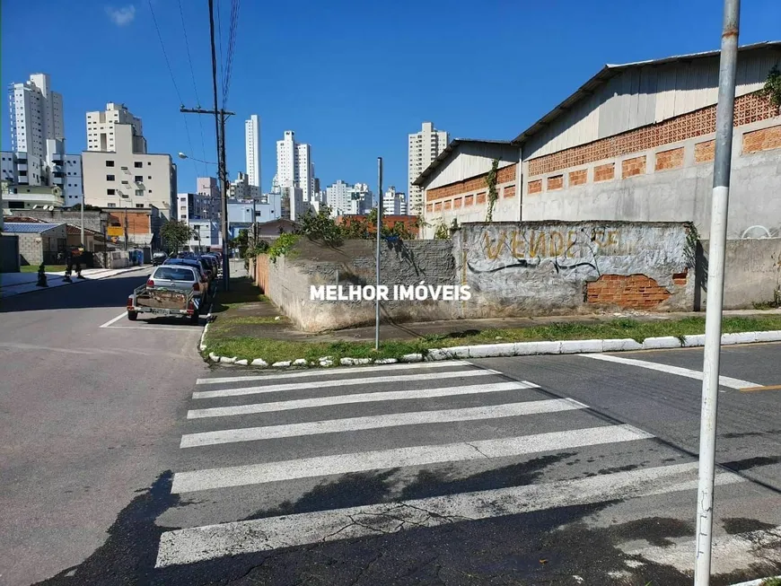 Foto 1 de Lote/Terreno à venda, 462m² em Nacoes, Balneário Camboriú