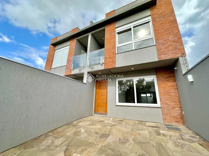 Foto 1 de Casa com 3 Quartos à venda, 116m² em Mont Serrat, Canoas