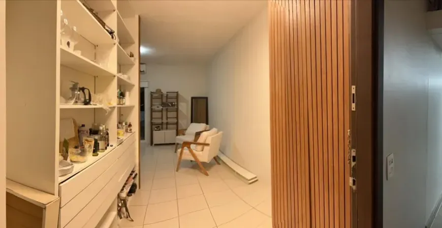 Foto 1 de Apartamento com 1 Quarto à venda, 35m² em Praia do Pecado, Macaé