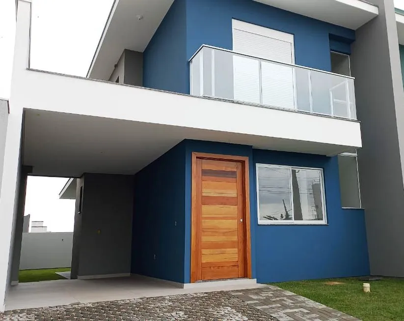 Foto 1 de Casa com 3 Quartos à venda, 130m² em Carianos, Florianópolis