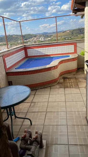 Foto 1 de Apartamento com 4 Quartos à venda, 300m² em Jardim Amália, Volta Redonda