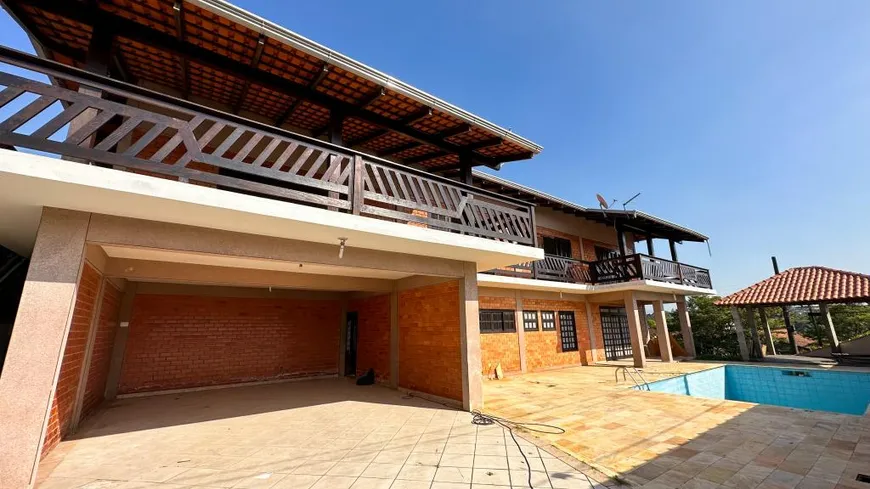 Foto 1 de Casa com 3 Quartos à venda, 389m² em Floresta, Joinville