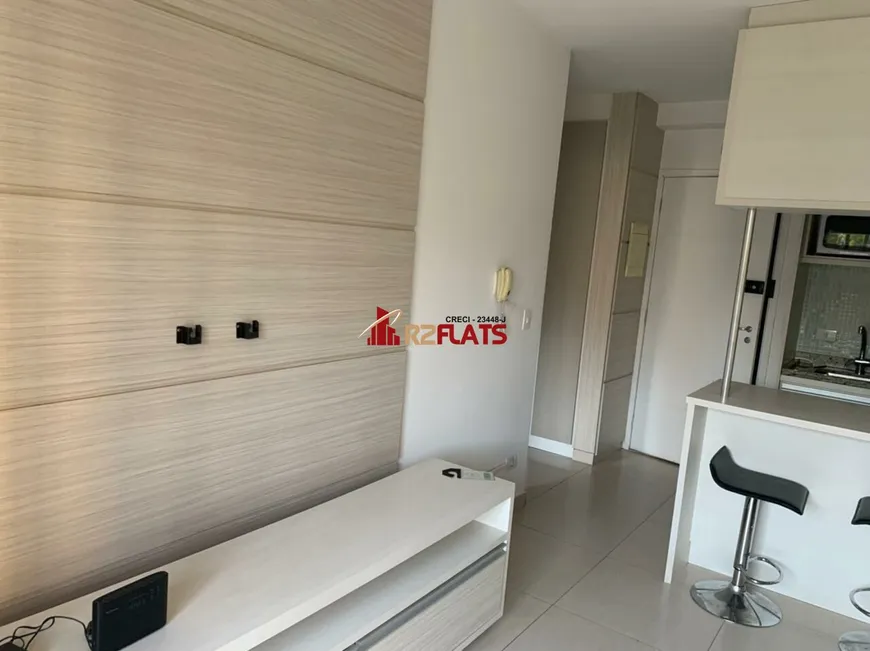 Foto 1 de Flat com 1 Quarto para alugar, 38m² em Jardim Ampliação, São Paulo
