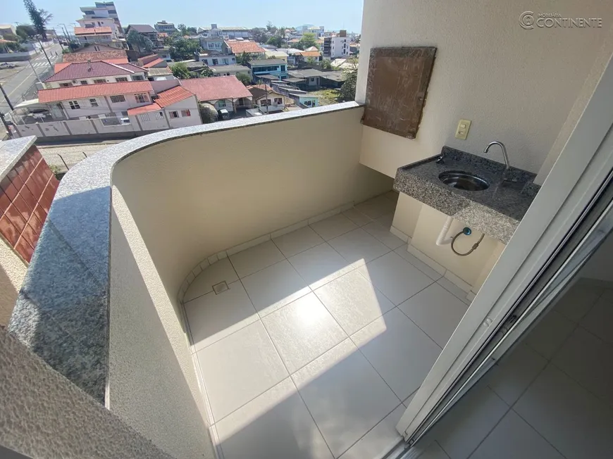 Foto 1 de Apartamento com 2 Quartos à venda, 64m² em Capoeiras, Florianópolis