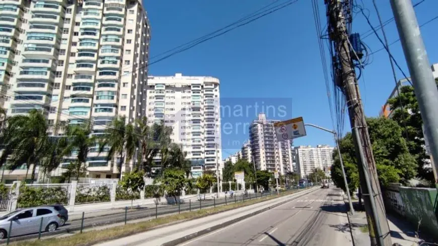 Foto 1 de Lote/Terreno para alugar, 600m² em Jacarepaguá, Rio de Janeiro