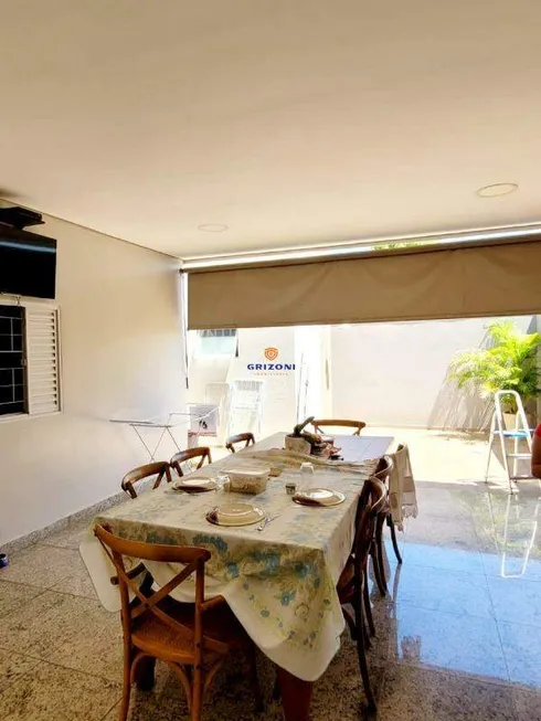 Foto 1 de Casa com 3 Quartos à venda, 200m² em Vila Cardia, Bauru
