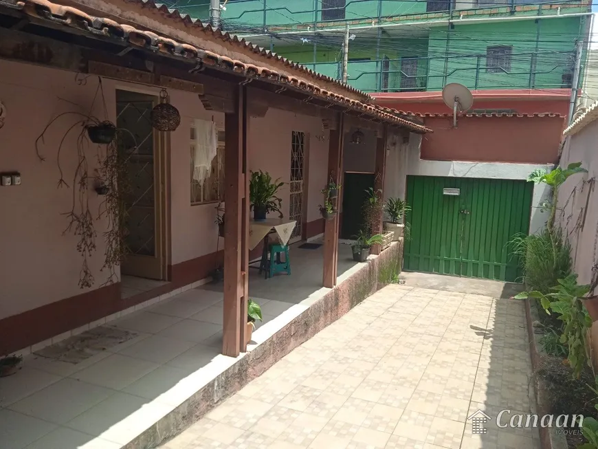 Foto 1 de Casa com 4 Quartos à venda, 347m² em Lindeia Barreiro, Belo Horizonte