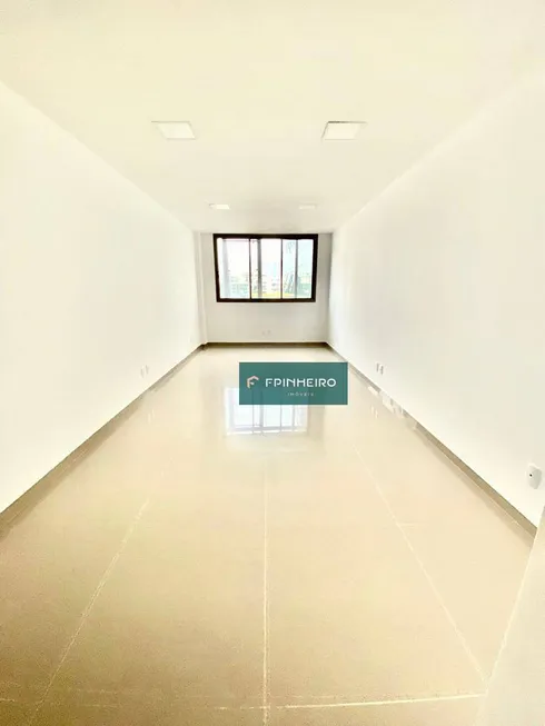 Foto 1 de Sala Comercial para alugar, 26m² em Barra da Tijuca, Rio de Janeiro