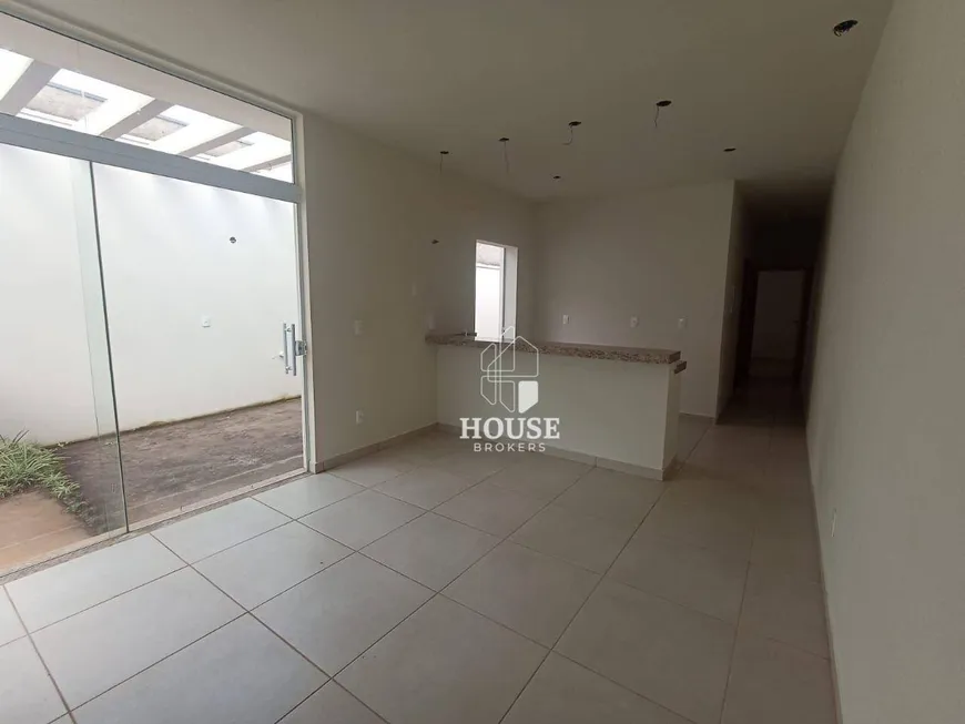 Foto 1 de Casa com 2 Quartos à venda, 57m² em Jardim Santa Cruz, Mogi Guaçu