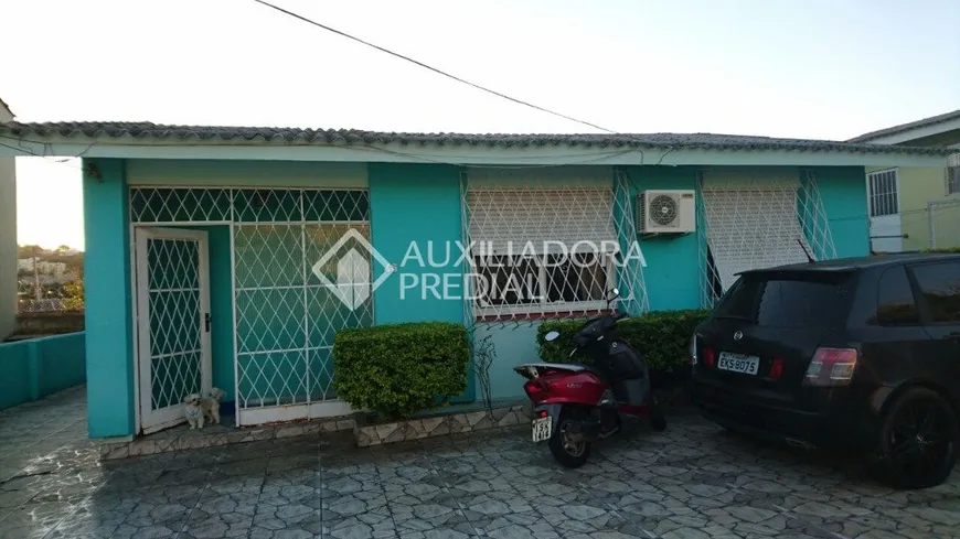 Foto 1 de Casa de Condomínio com 3 Quartos à venda, 78m² em Medianeira, Porto Alegre