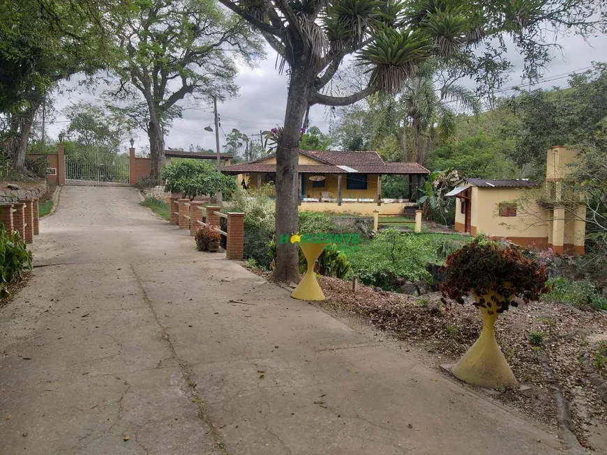 Foto 1 de Fazenda/Sítio com 4 Quartos à venda, 1616m² em Paiao, Guararema