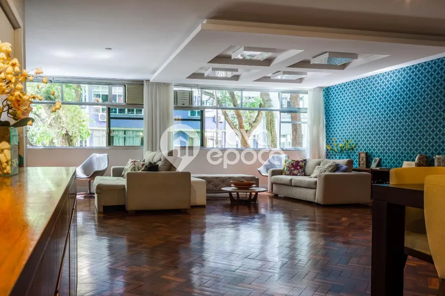 Foto 1 de Apartamento com 4 Quartos à venda, 241m² em Copacabana, Rio de Janeiro