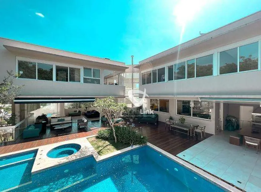 Foto 1 de Casa de Condomínio com 4 Quartos à venda, 747m² em Alphaville, Santana de Parnaíba