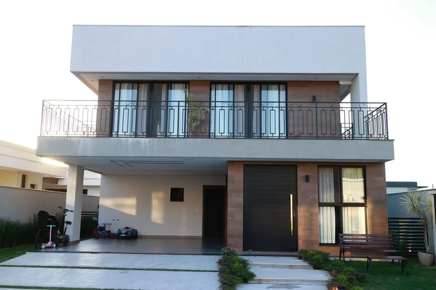 Foto 1 de Casa com 4 Quartos à venda, 299m² em Santa Regina, Camboriú