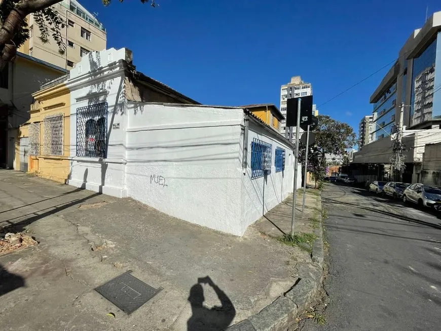 Foto 1 de Casa com 2 Quartos para alugar, 181m² em Santa Efigênia, Belo Horizonte