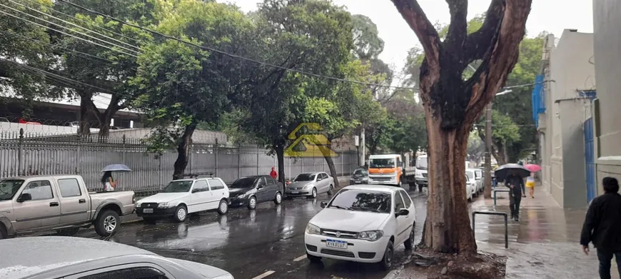 Foto 1 de Casa com 4 Quartos à venda, 183m² em Benfica, Rio de Janeiro