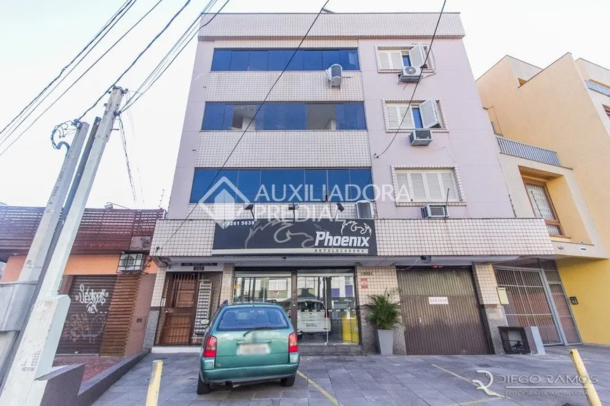 Foto 1 de Apartamento com 2 Quartos à venda, 75m² em Azenha, Porto Alegre