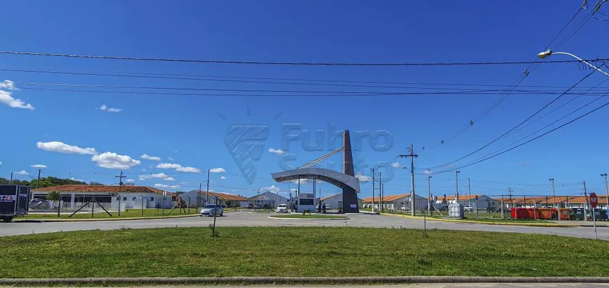 Foto 1 de Casa de Condomínio com 2 Quartos para alugar, 11m² em Areal, Pelotas