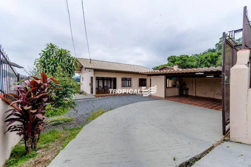 Foto 1 de Casa com 3 Quartos à venda, 205m² em Garcia, Blumenau