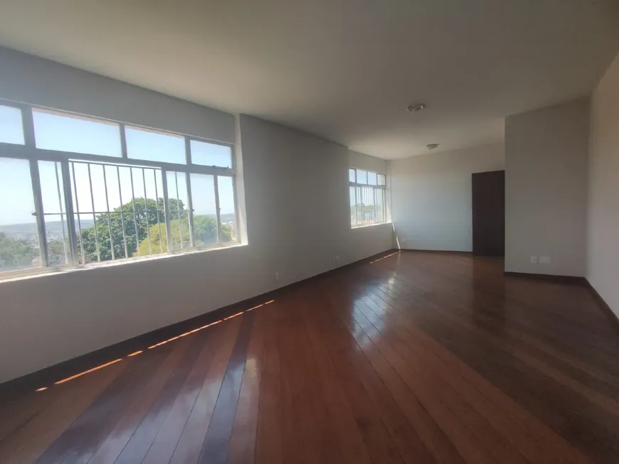 Foto 1 de Apartamento com 3 Quartos à venda, 125m² em Nossa Senhora do Carmo, Sete Lagoas