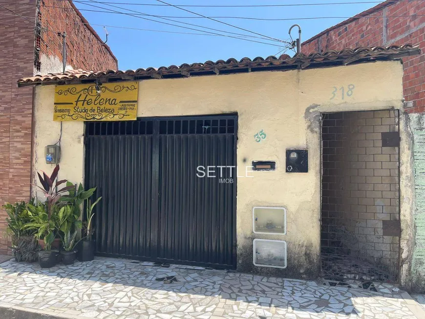 Foto 1 de Casa com 2 Quartos à venda, 300m² em Maraponga, Fortaleza