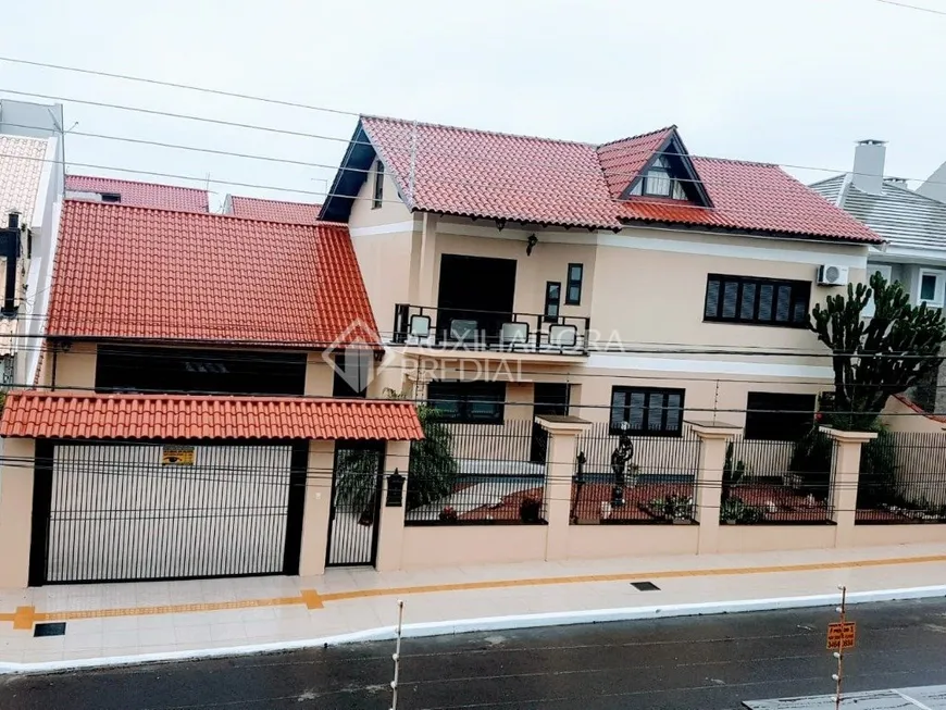 Foto 1 de Casa com 3 Quartos à venda, 350m² em Estância Velha, Canoas