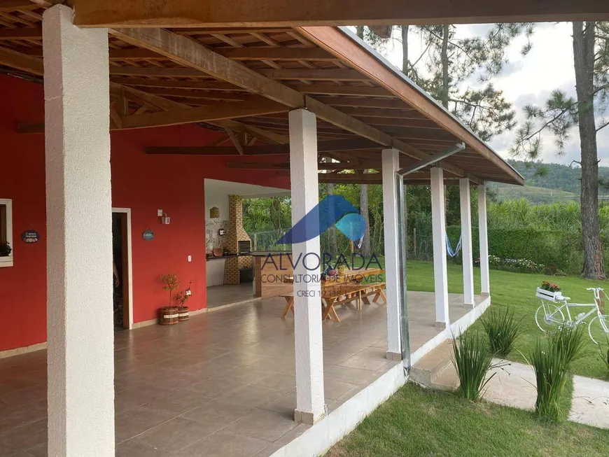 Foto 1 de Fazenda/Sítio com 3 Quartos para venda ou aluguel, 230m² em Chacara Itapoa, Jacareí