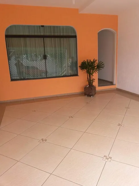 Foto 1 de Sobrado com 3 Quartos para alugar, 290m² em Vivaldi, São Bernardo do Campo