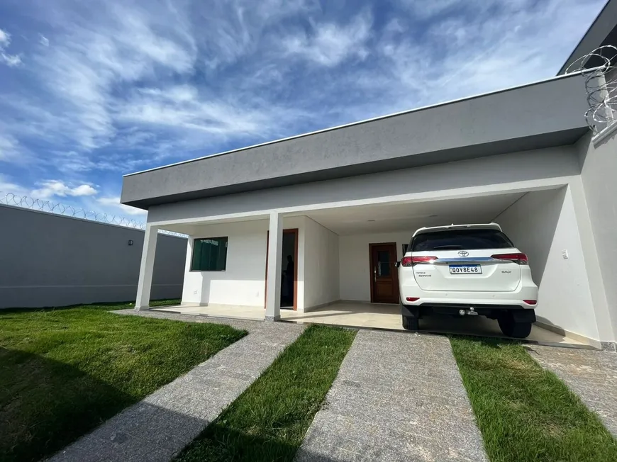 Foto 1 de Casa com 3 Quartos à venda, 160m² em Vila dos Ipes, Lagoa Santa