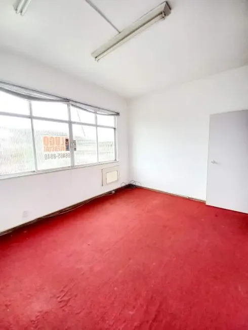 Foto 1 de Sala Comercial para alugar, 28m² em Tanque, Rio de Janeiro